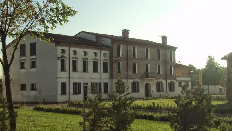 Volivia Relais Bed and Breakfast Pegognaga Exteriör bild