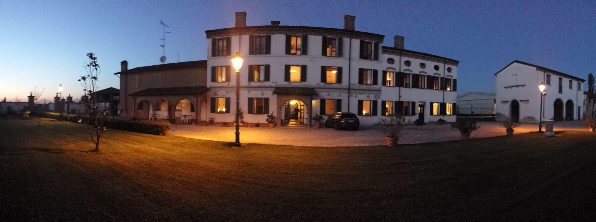 Volivia Relais Bed and Breakfast Pegognaga Exteriör bild