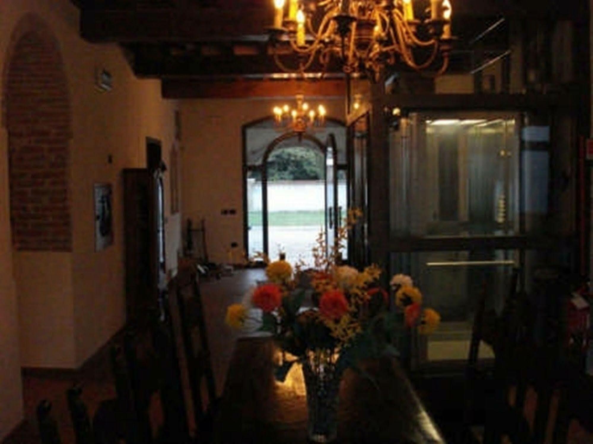 Volivia Relais Bed and Breakfast Pegognaga Exteriör bild